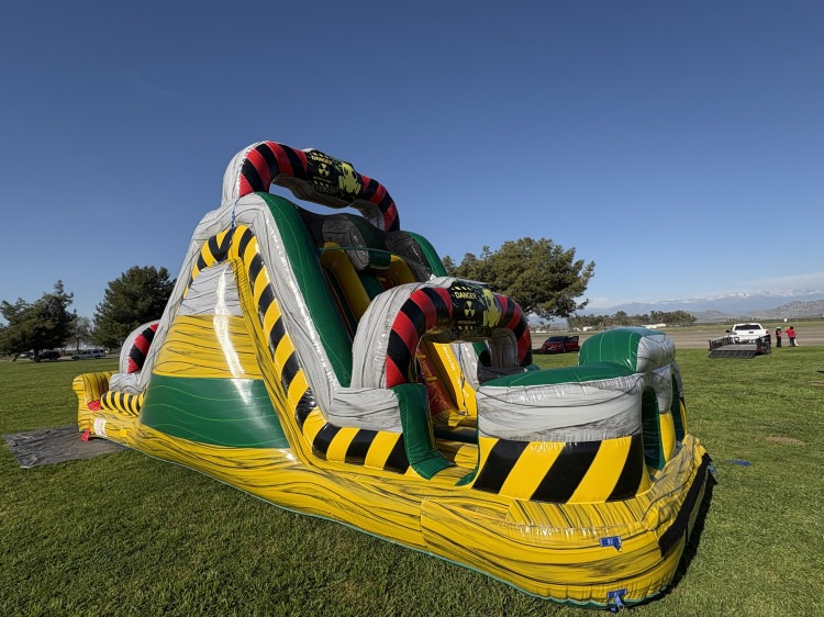 18ft Dual lane Back loader Toxic Slide Dry